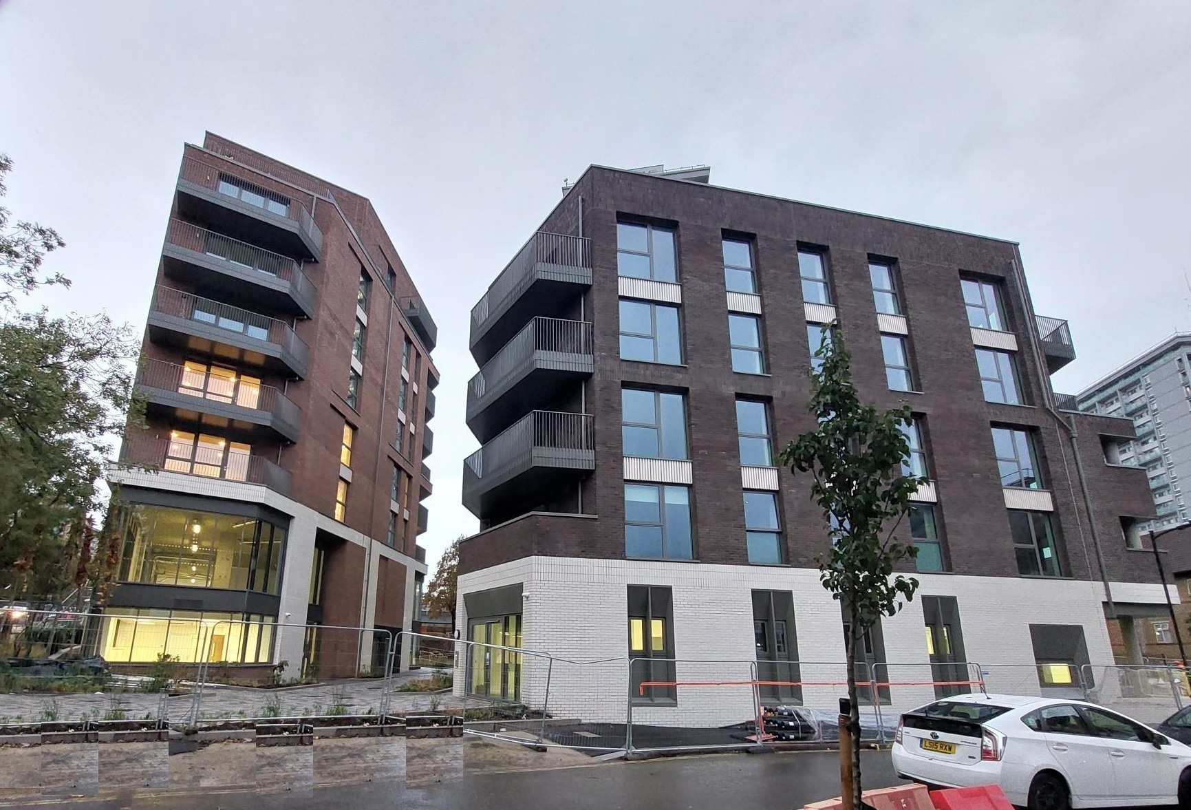 300 Harrow Rd, London for sale Primary Photo- Image 1 of 1