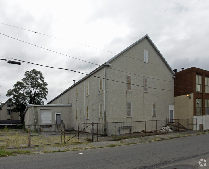 34 Norman St, Bridgeport, CT for lease - Building Photo - Image 2 of 2