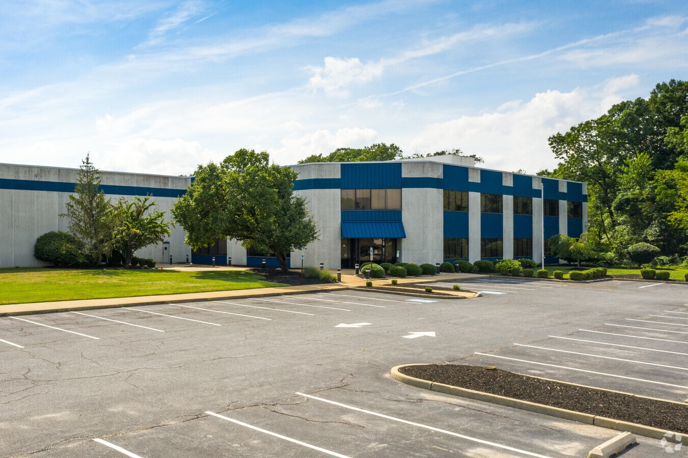 1 Warner Ct, Swedesboro, NJ 08085