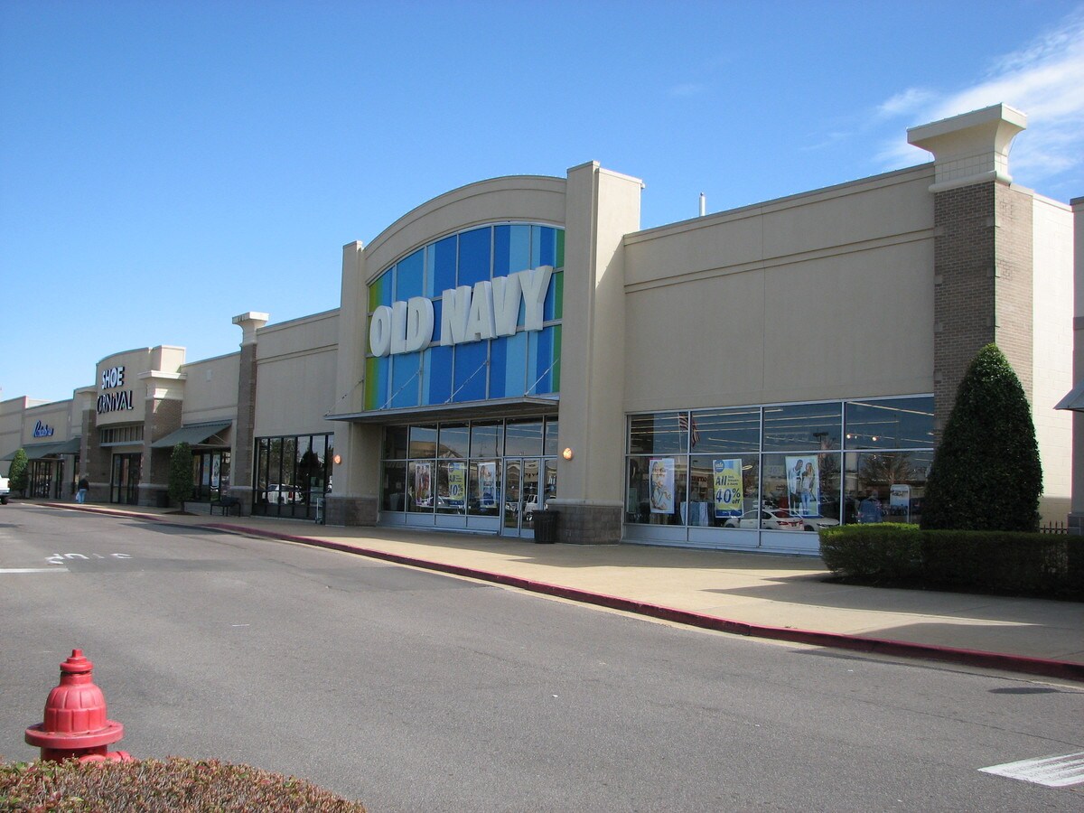 225 Goodman Rd W, Southaven, MS 38671 South Lake Centre