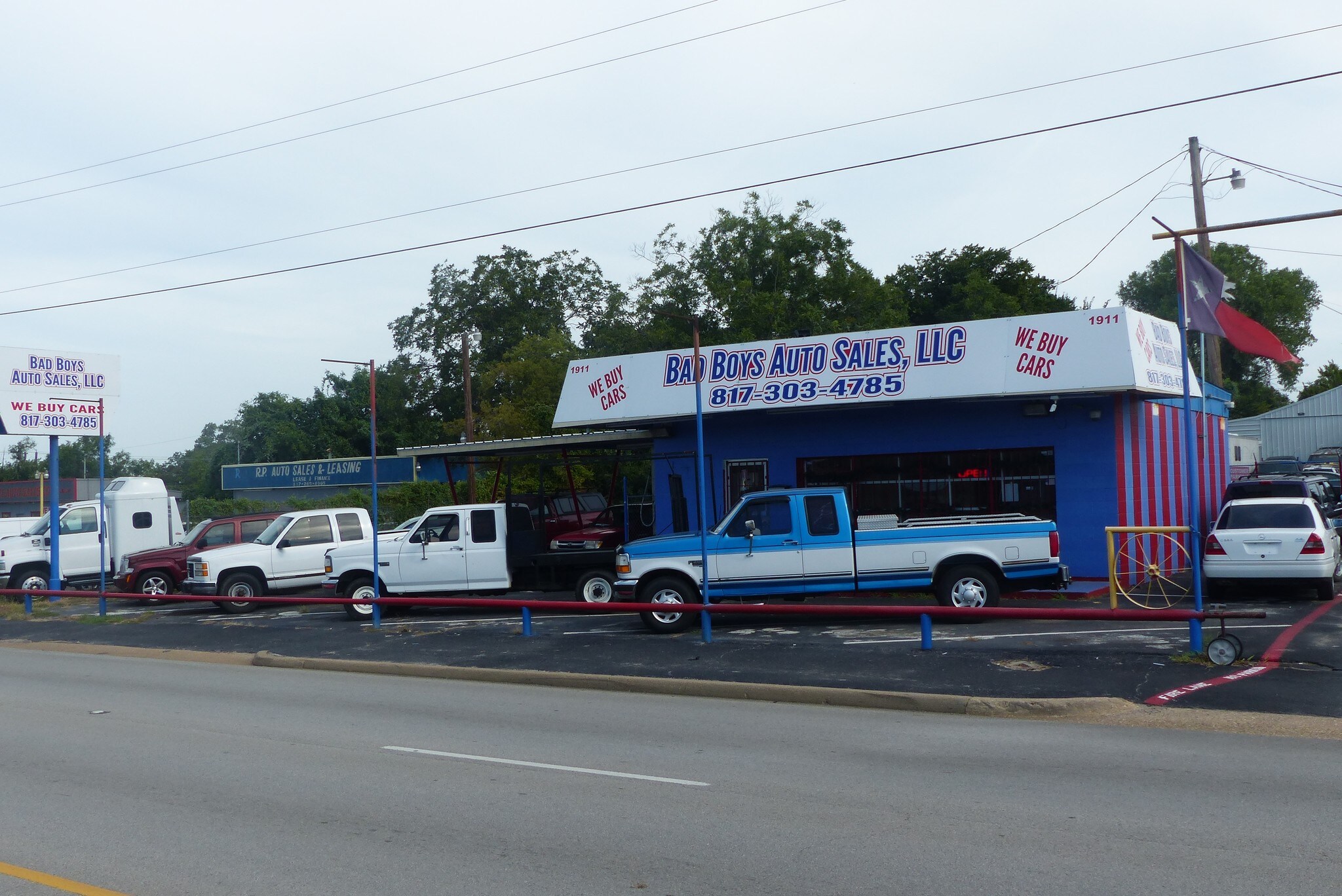 1911 W Division St, Arlington, TX for sale Building Photo- Image 1 of 1