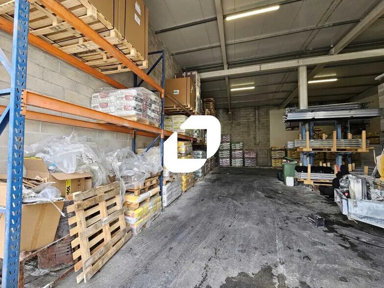 Flex in Compans for lease - Interior Photo - Image 1 of 4