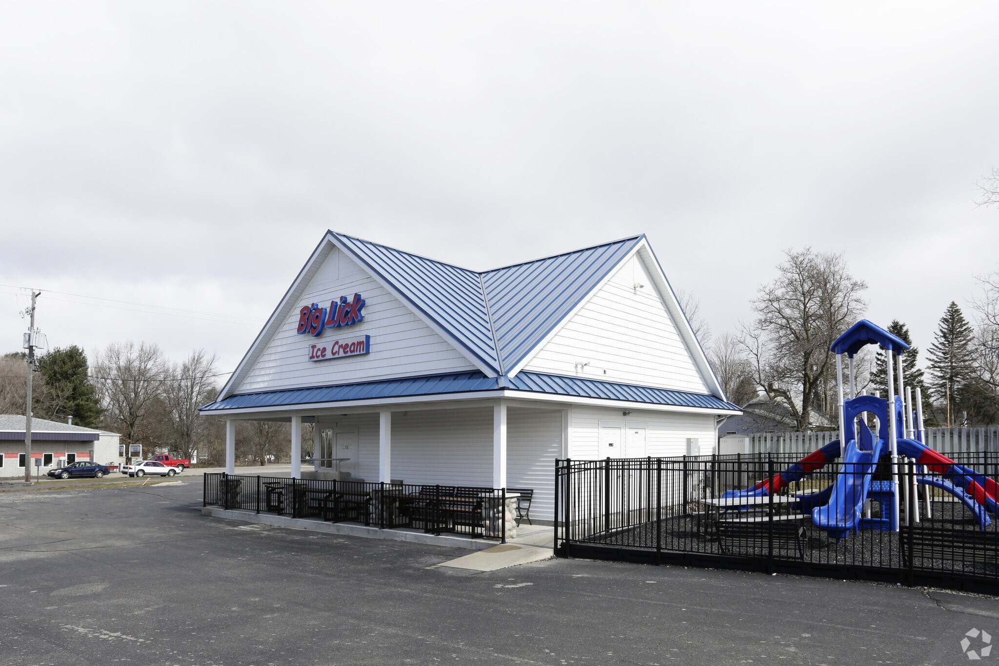 230 Adams St, Newaygo, MI for sale Primary Photo- Image 1 of 1