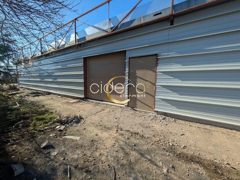 Retail in COURNON-D'AUVERGNE for lease - Building Photo - Image 3 of 5