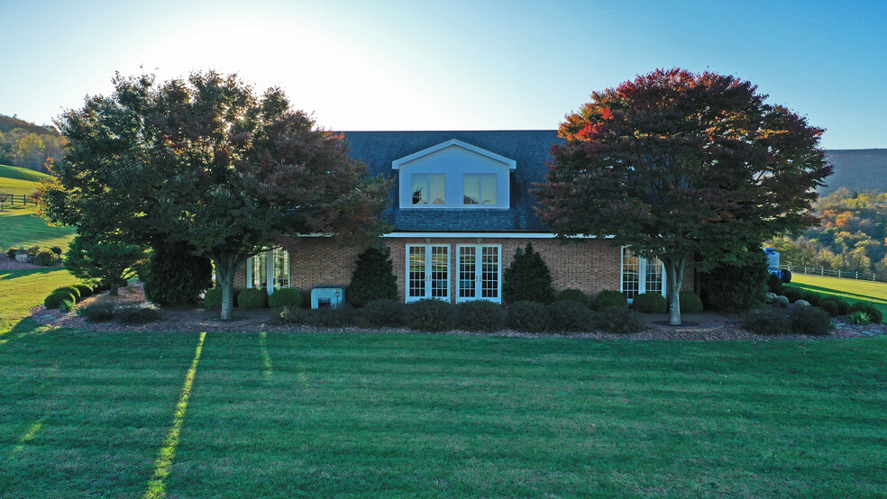 15201 Weimer Road, Mount Savage, MD for sale - Primary Photo - Image 1 of 95