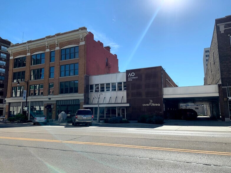 906 S Kansas Ave, Topeka, KS for sale - Building Photo - Image 1 of 1