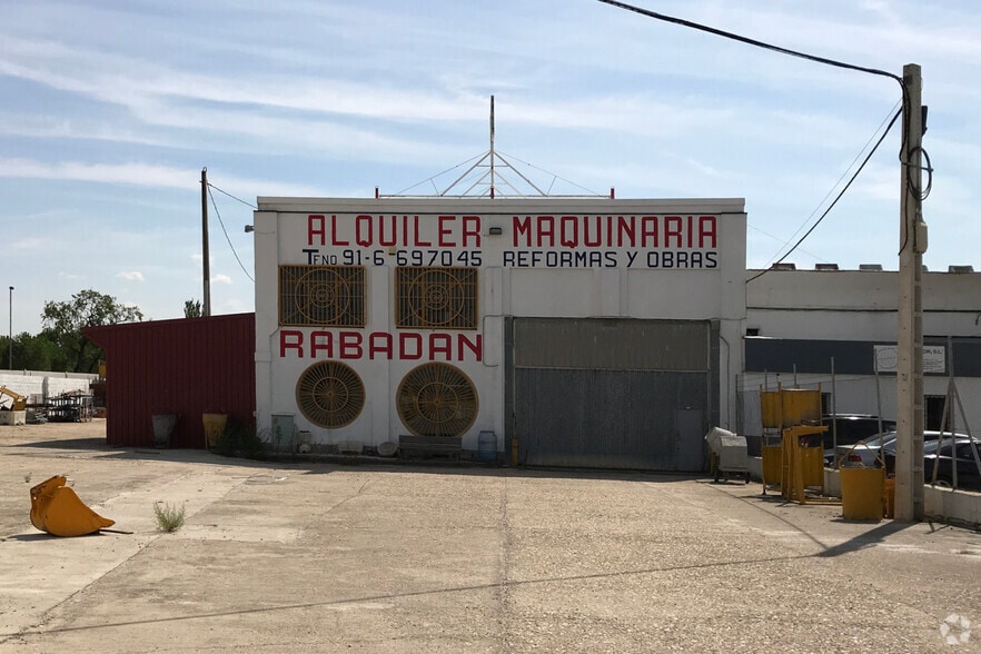 Industrial in Madrid, Madrid for sale - Building Photo - Image 2 of 8