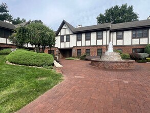 904 Pompton Ave, Cedar Grove, NJ for lease Building Photo- Image 2 of 7