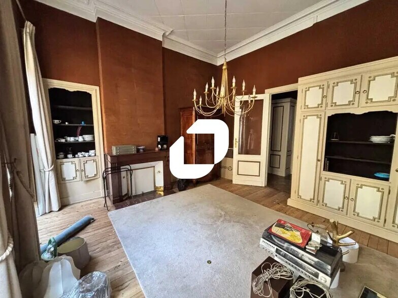 Office in Bordeaux for lease - Interior Photo - Image 1 of 7