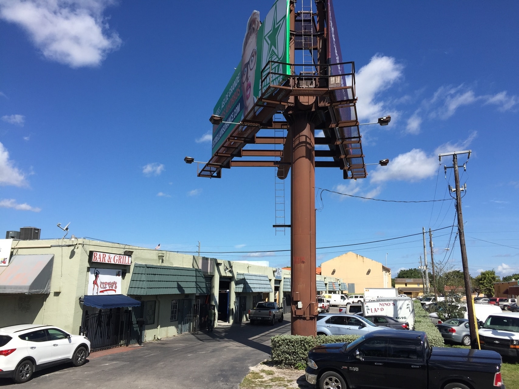 2150 W 10th Ct, Hialeah, FL for lease Primary Photo- Image 1 of 3