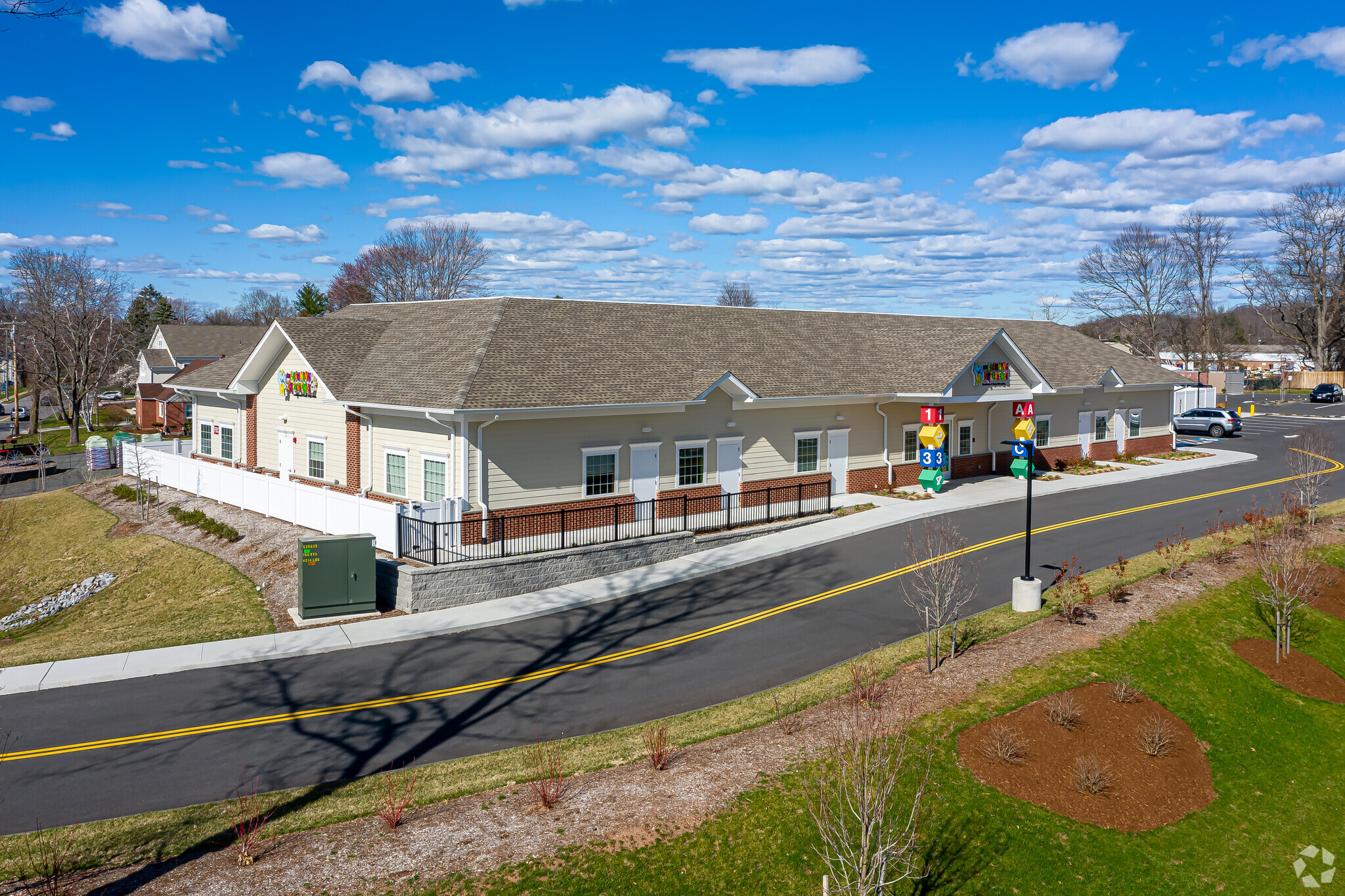 86 Oak St, Glastonbury, CT for sale Primary Photo- Image 1 of 1