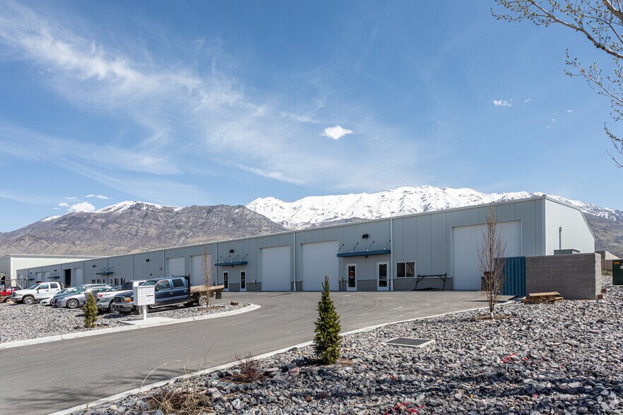 891 S 490 W, Pleasant Grove, UT for lease - Building Photo - Image 3 of 12