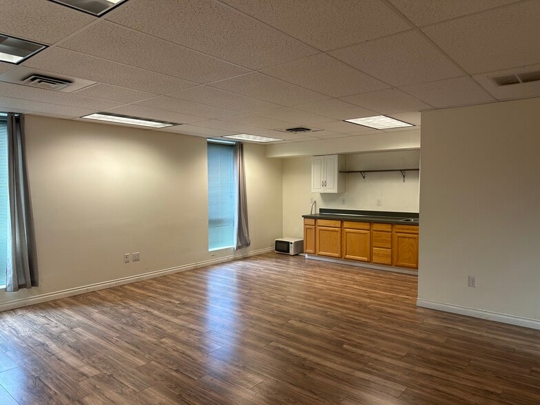 918 W Canal Dr, Kennewick, WA for sale - Building Photo - Image 2 of 7