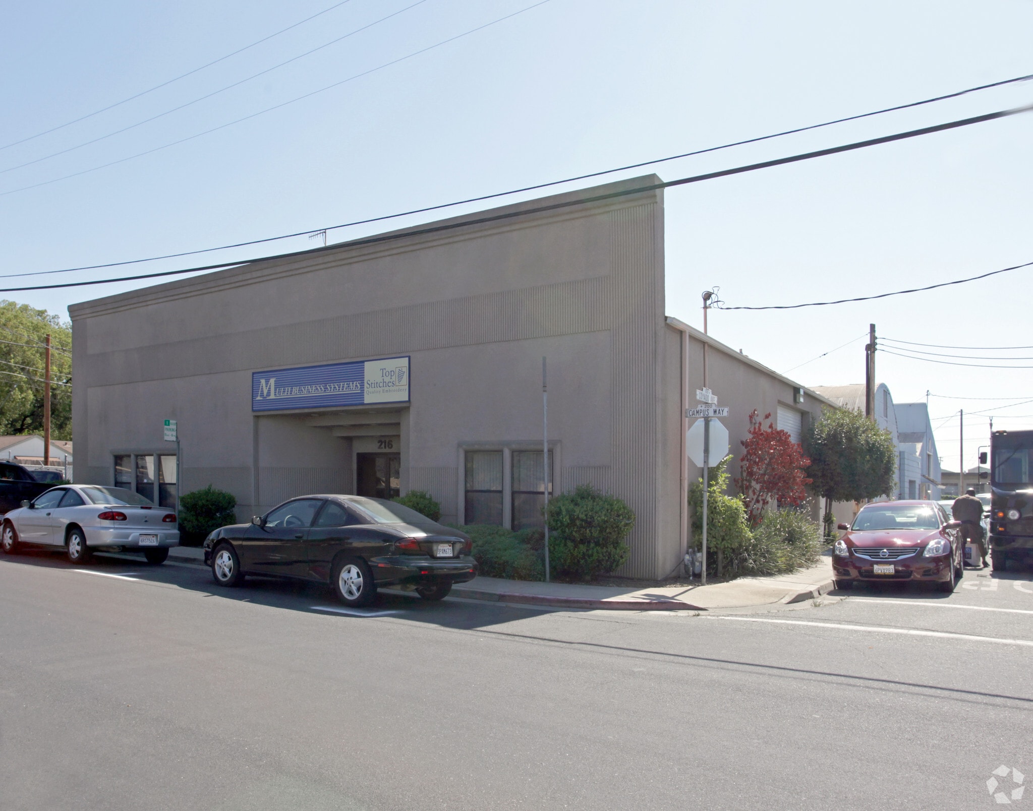 216 Campus Way, Modesto, CA for lease Primary Photo- Image 1 of 4