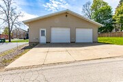 308 S Montgomery St, Dodgeville WI - Warehouse