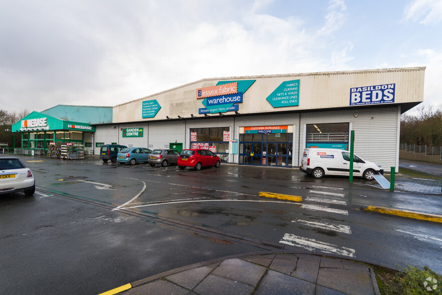 London Rd, Basildon for lease - Primary Photo - Image 1 of 6