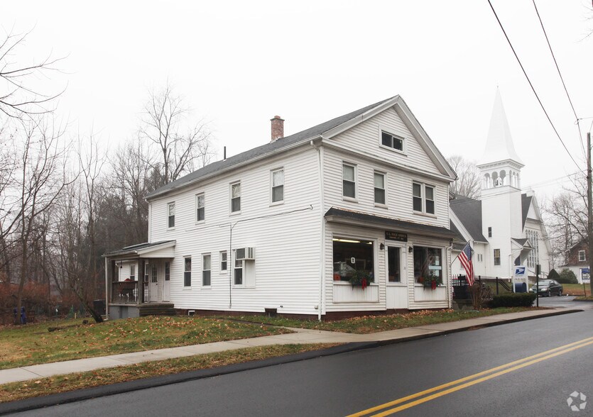 28 Maple St, Somersville, CT 06072