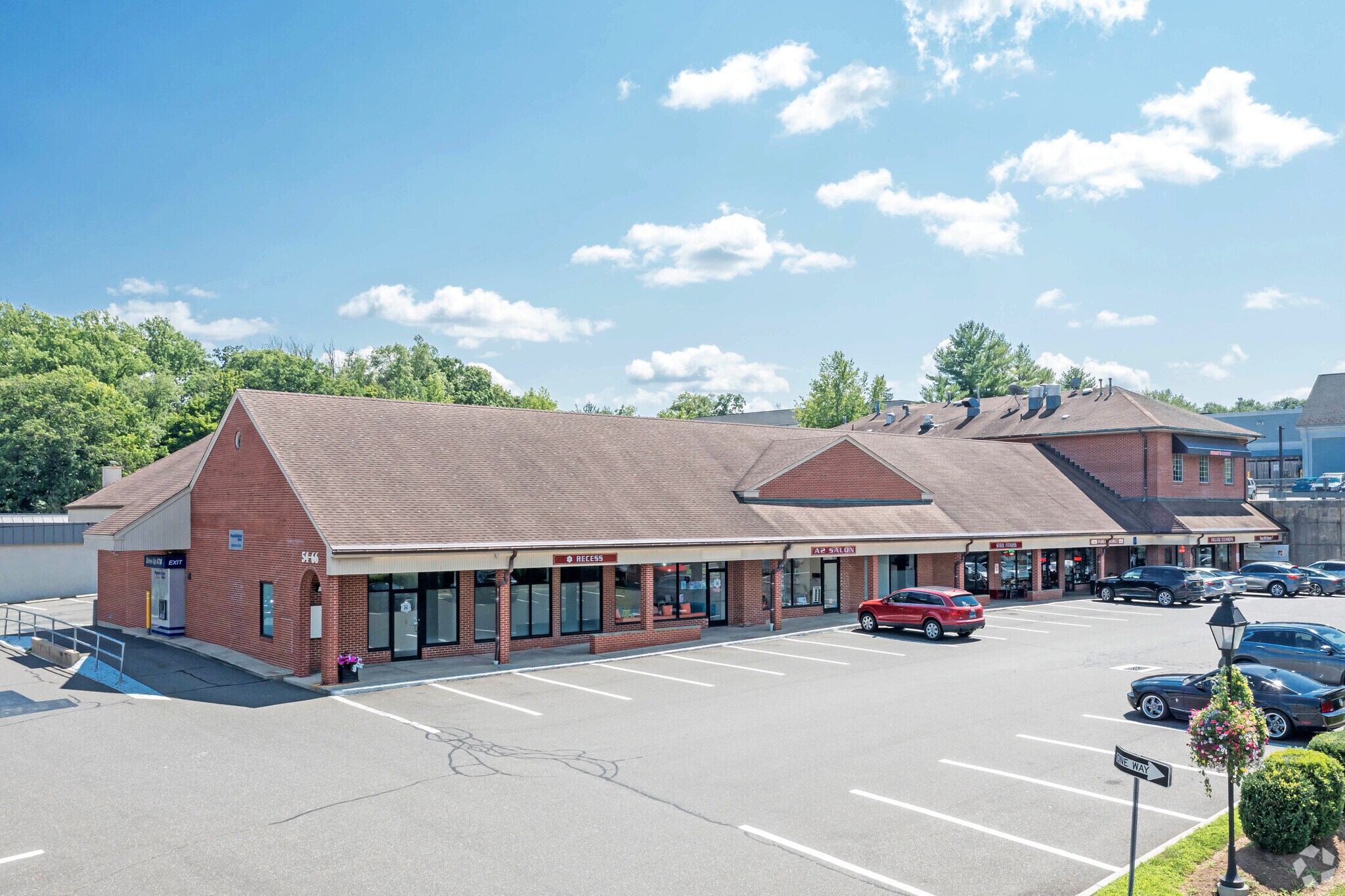 52-66 Danbury Rd, Ridgefield, CT for sale Primary Photo- Image 1 of 1