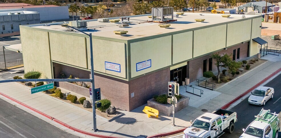 101 W Ridgecrest Blvd, Ridgecrest, CA for sale - Building Photo - Image 2 of 13