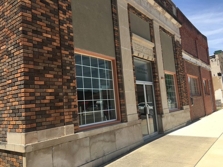 12 S Main St, Carthage, IN for sale - Building Photo - Image 1 of 1