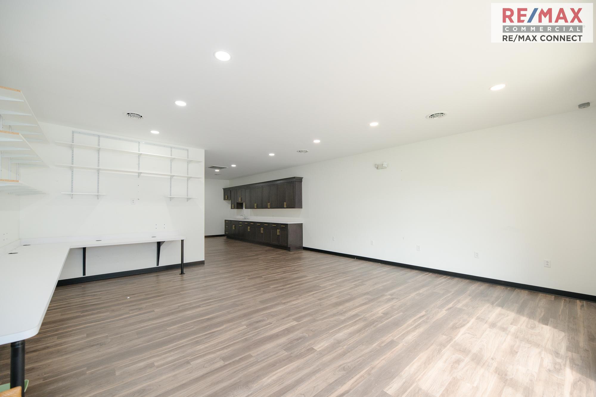 20582090 Washington Memorial Hwy, Gloucester Point, VA 23062