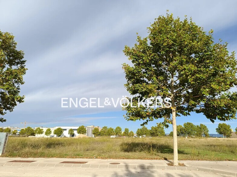 Land in Vilafranca del Penedès, Barcelona for sale - Building Photo - Image 3 of 4