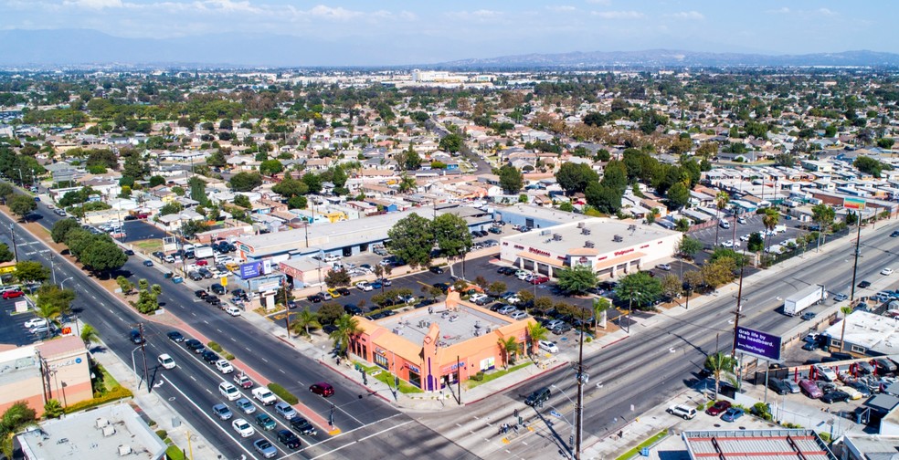 13528-13542 Lakewood Blvd, Bellflower, CA for lease - Aerial - Image 3 of 7