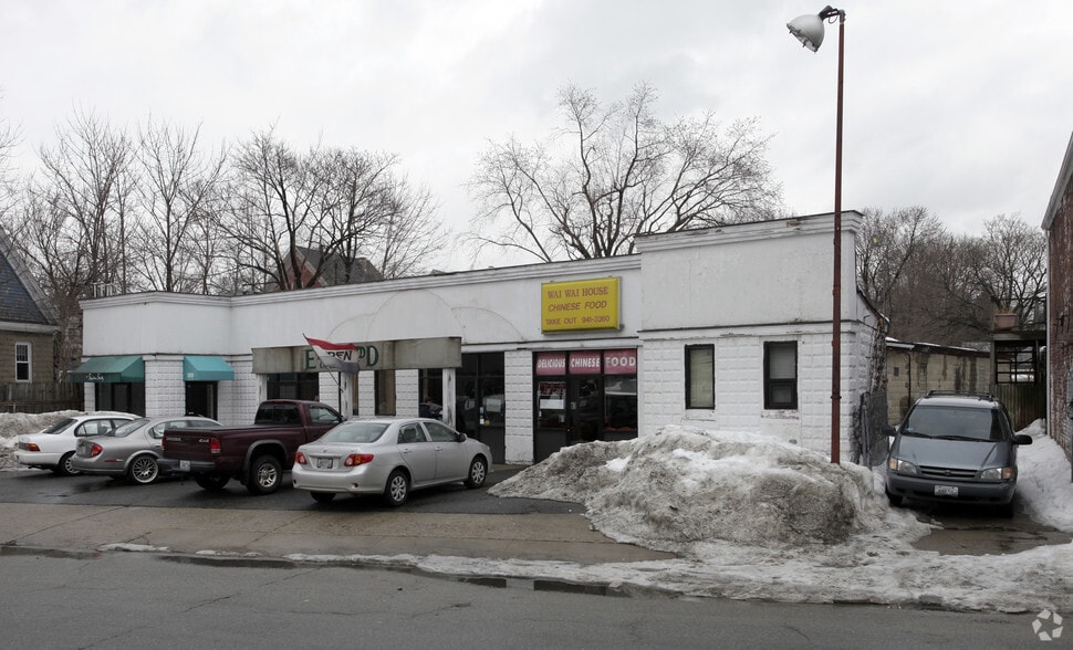 1850 Broad St, Cranston, RI for sale - Primary Photo - Image 1 of 1