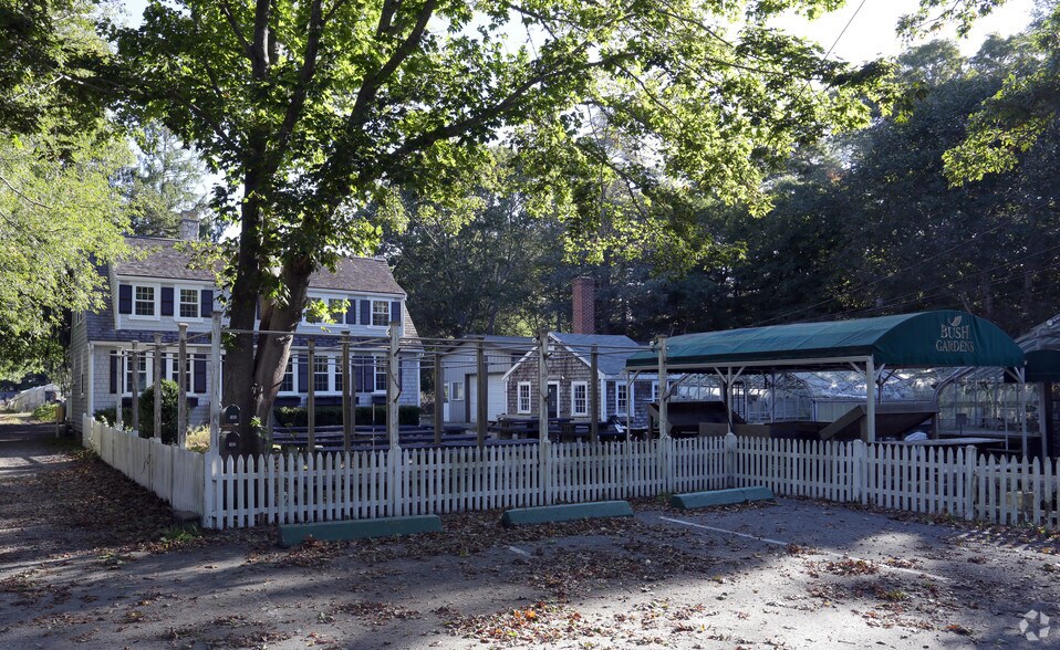 182 Osterville West Barnstable Rd, Osterville, MA for sale - Primary Photo - Image 1 of 1