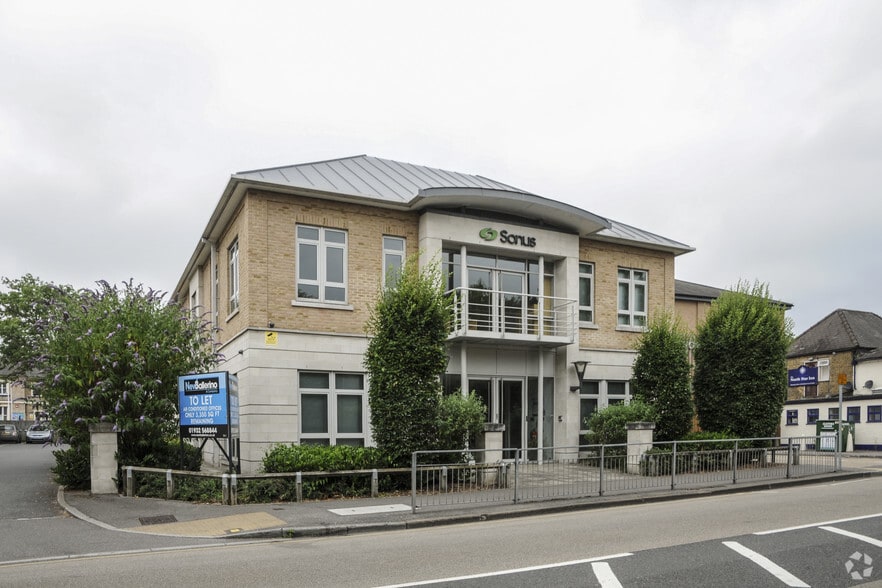 56 Kingston Rd, Staines for sale - Primary Photo - Image 1 of 1