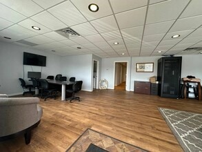 15 Civic Center Dr NE, Rochester, MN for lease Interior Photo- Image 2 of 4