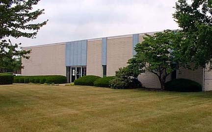 1069 E Park Dr, Harrisburg, PA for lease - Building Photo - Image 1 of 8