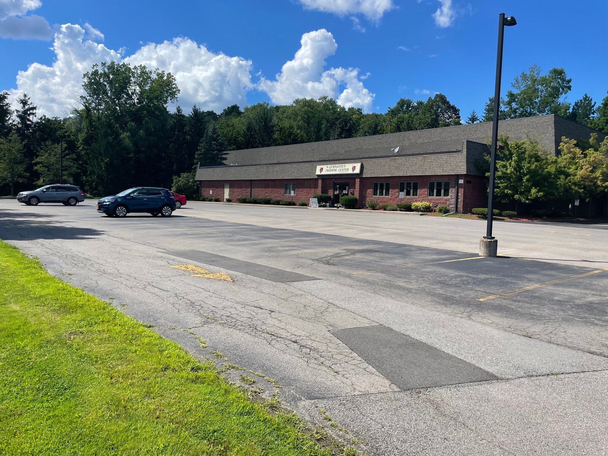 2051 Fairport Nine Mile Point Rd, Penfield, NY for lease Building Photo- Image 1 of 12