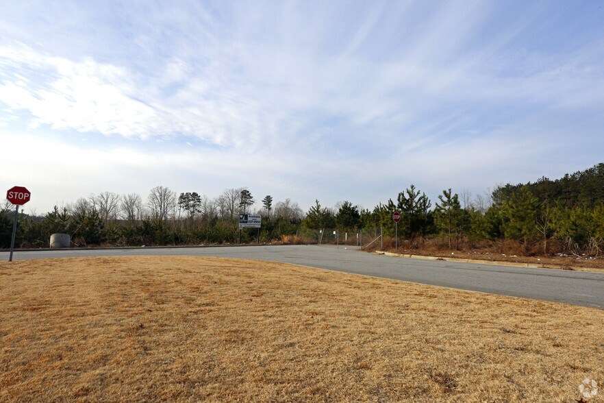 7946 Hwy 92, Woodstock, GA for sale - Primary Photo - Image 1 of 1