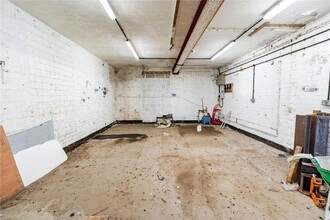 Humberston Rd, Grimsby for lease Interior Photo- Image 2 of 2