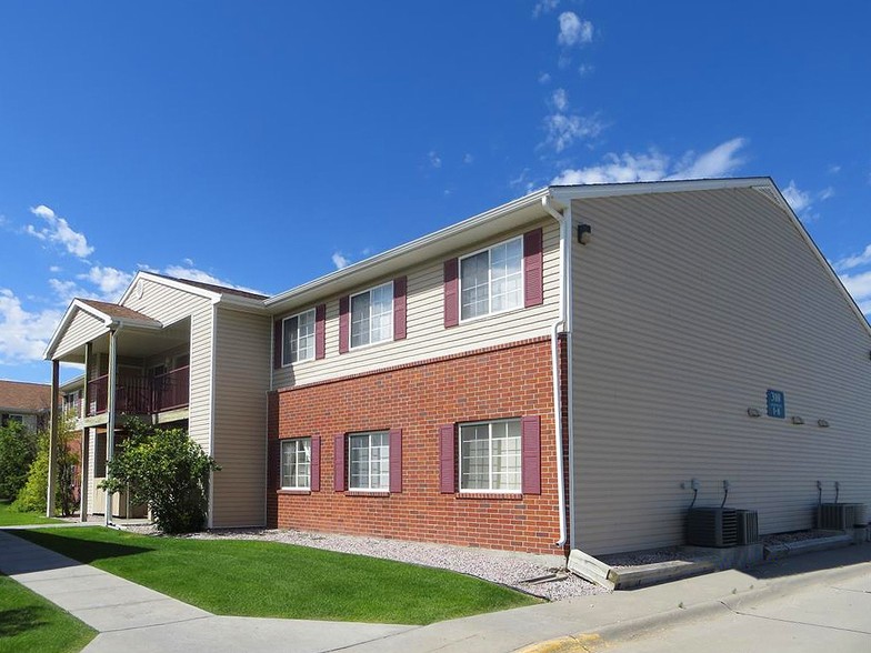 335 L St, Gering, NE for sale - Primary Photo - Image 1 of 1