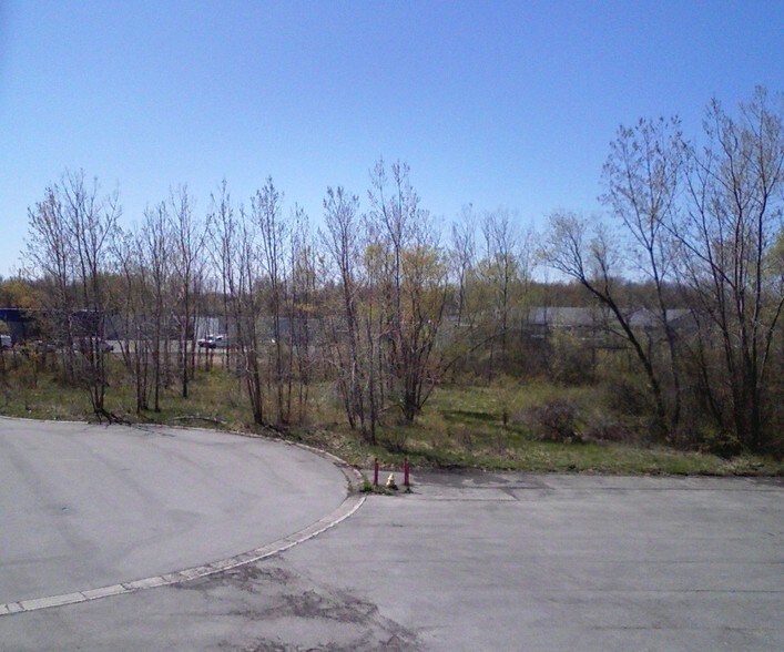 31 Trolley Cir, Rochester, NY for sale - Primary Photo - Image 1 of 1