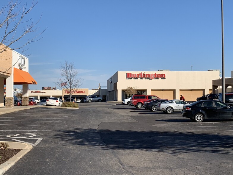 8225 E Kellogg Dr, Wichita, KS for sale - Primary Photo - Image 1 of 1