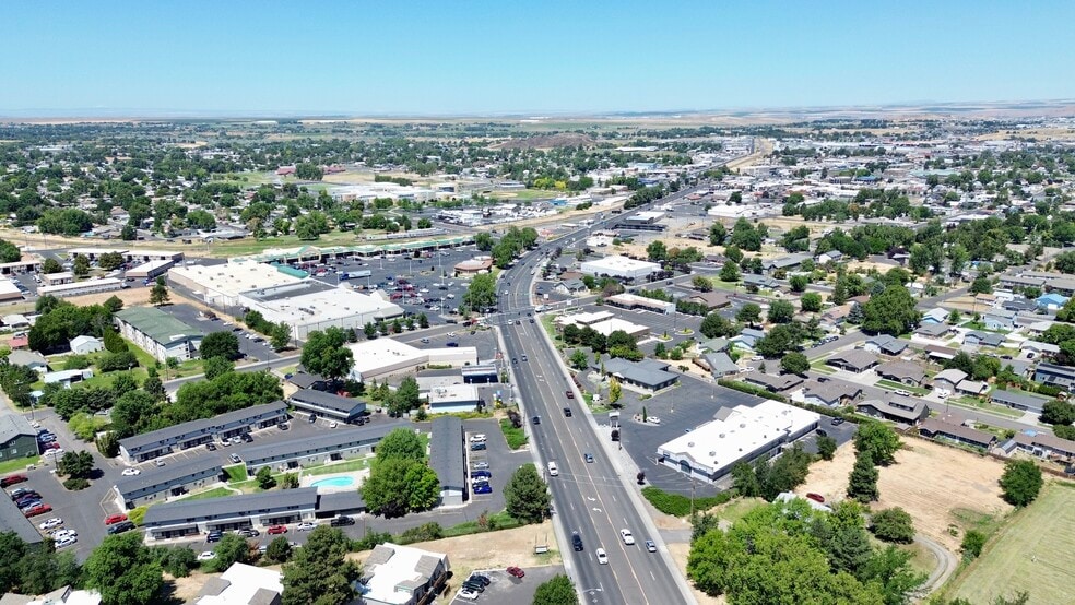 1055 S Highway 395, Hermiston, OR for sale - Building Photo - Image 3 of 10