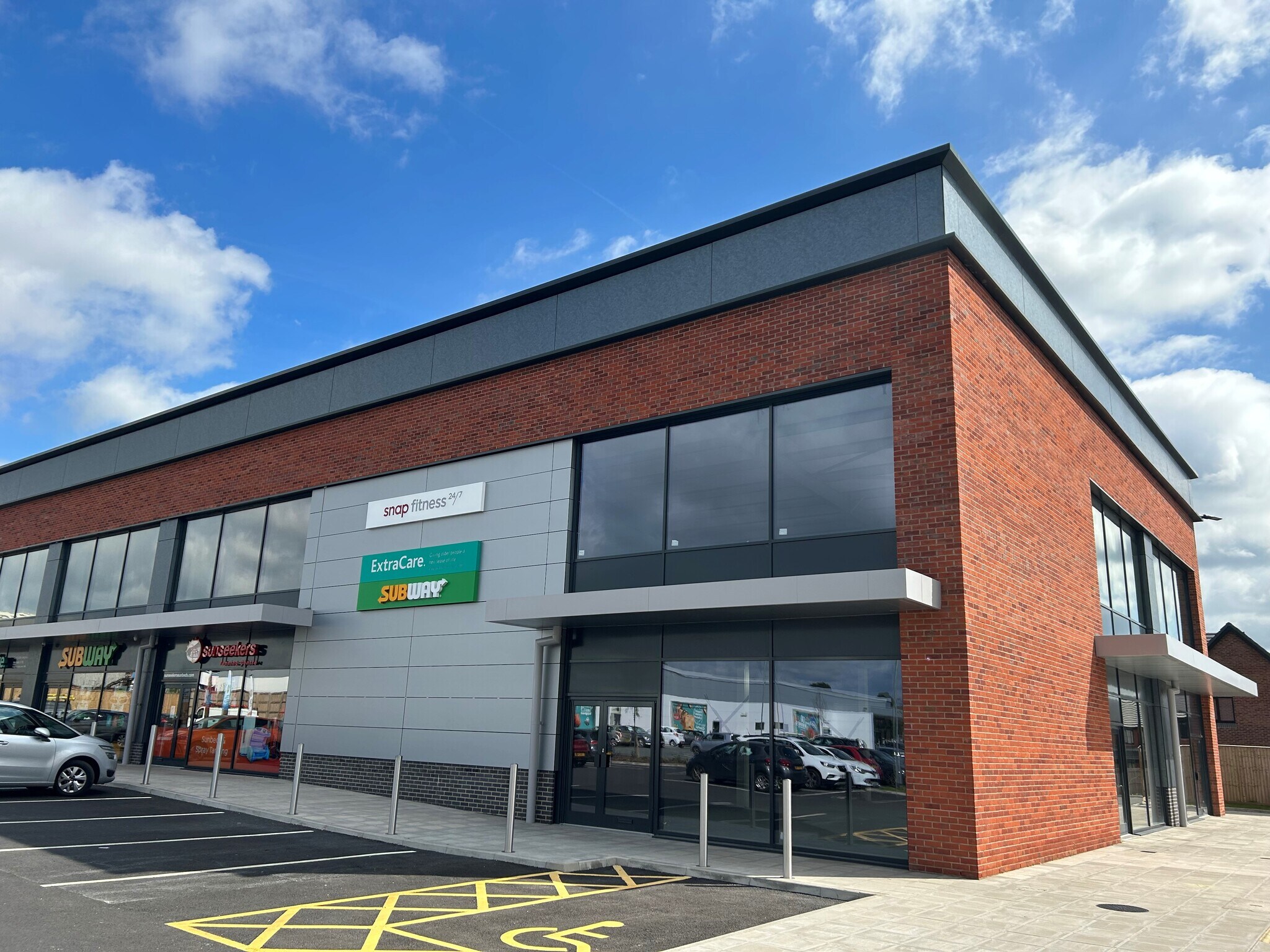 Mosley Common Rd, Manchester for sale Primary Photo- Image 1 of 1