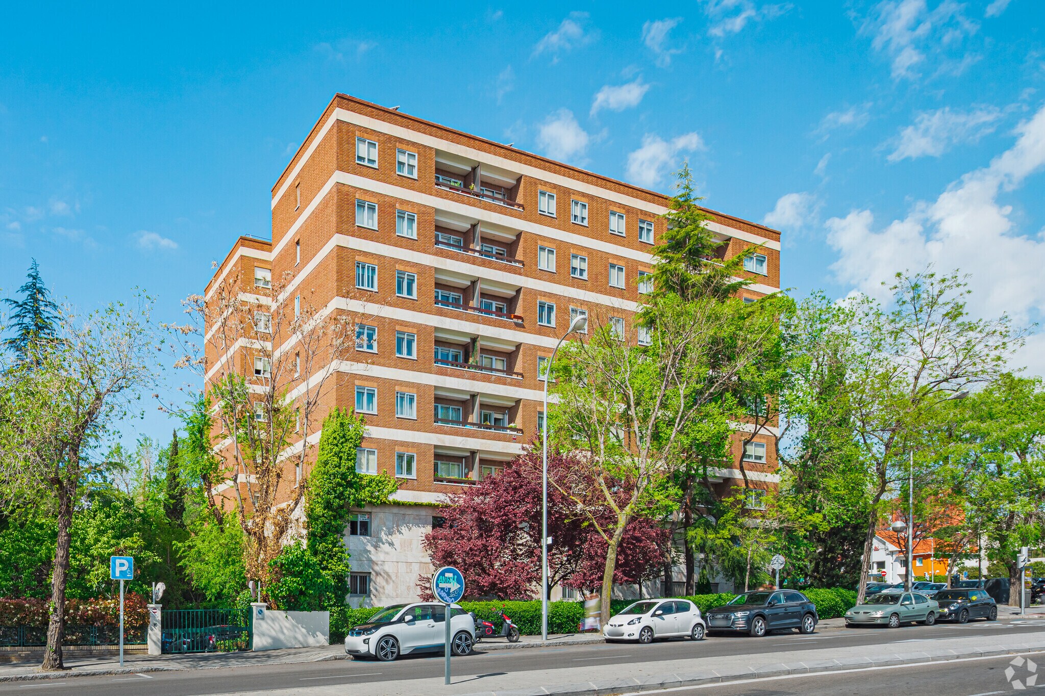 Calle de Colombia, 62, Madrid, Madrid for sale Primary Photo- Image 1 of 1