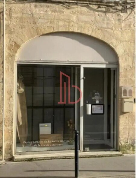 Office in Bordeaux for lease - Building Photo - Image 2 of 5