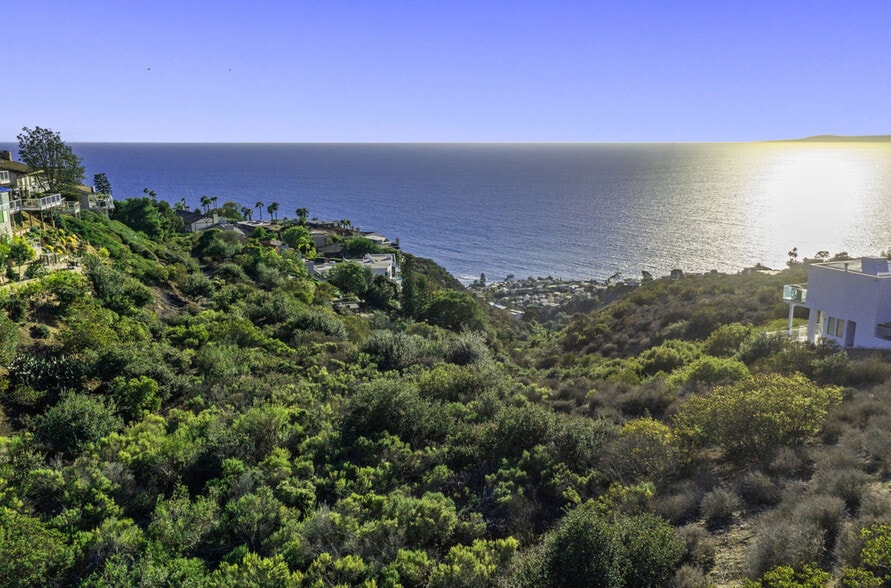 749 Marlin Drive, Laguna Beach, CA for sale - Building Photo - Image 2 of 21