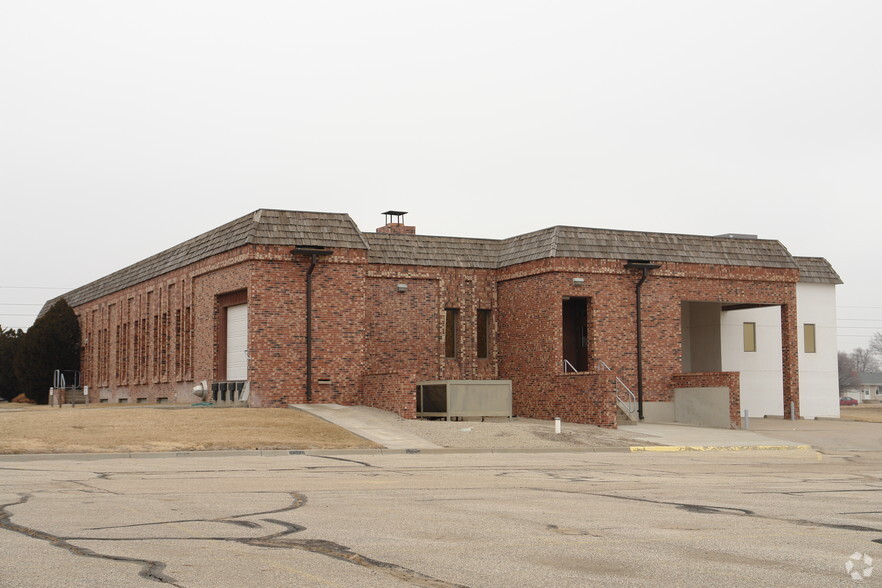 1300 E 13th St, Hays, KS for sale - Building Photo - Image 2 of 3