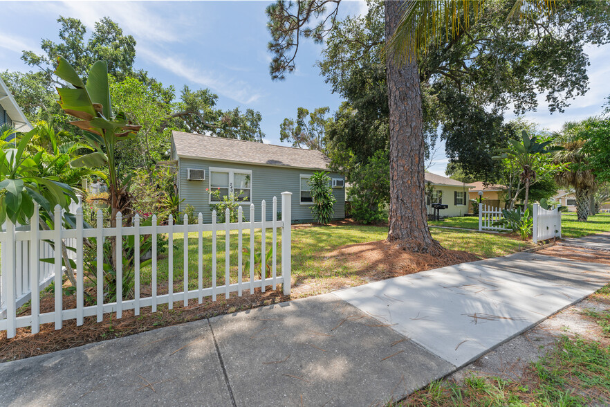 240 20th Ave, Saint Petersburg, FL for sale - Primary Photo - Image 1 of 30