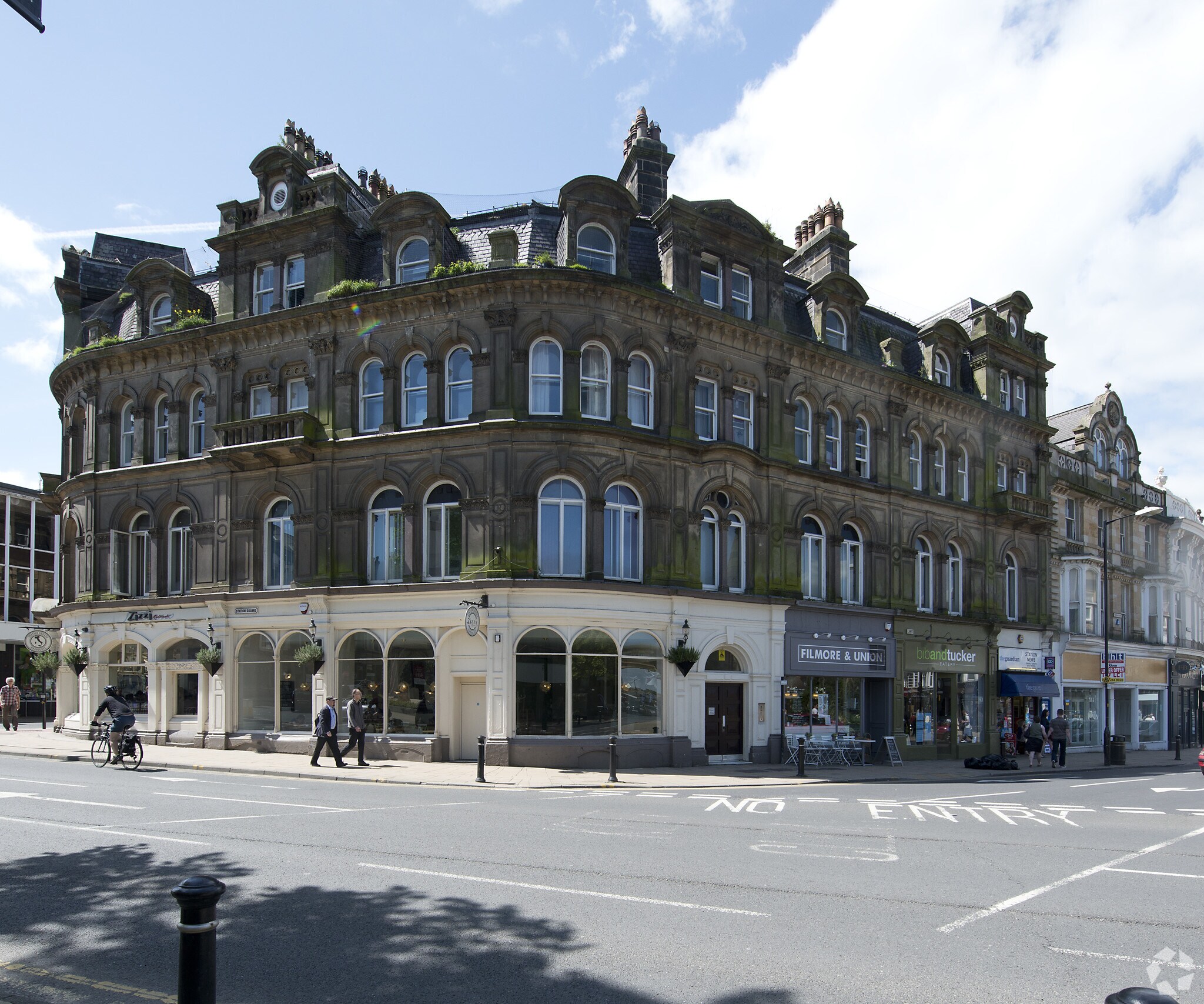 1-7 Station Sq, Harrogate for sale Primary Photo- Image 1 of 1