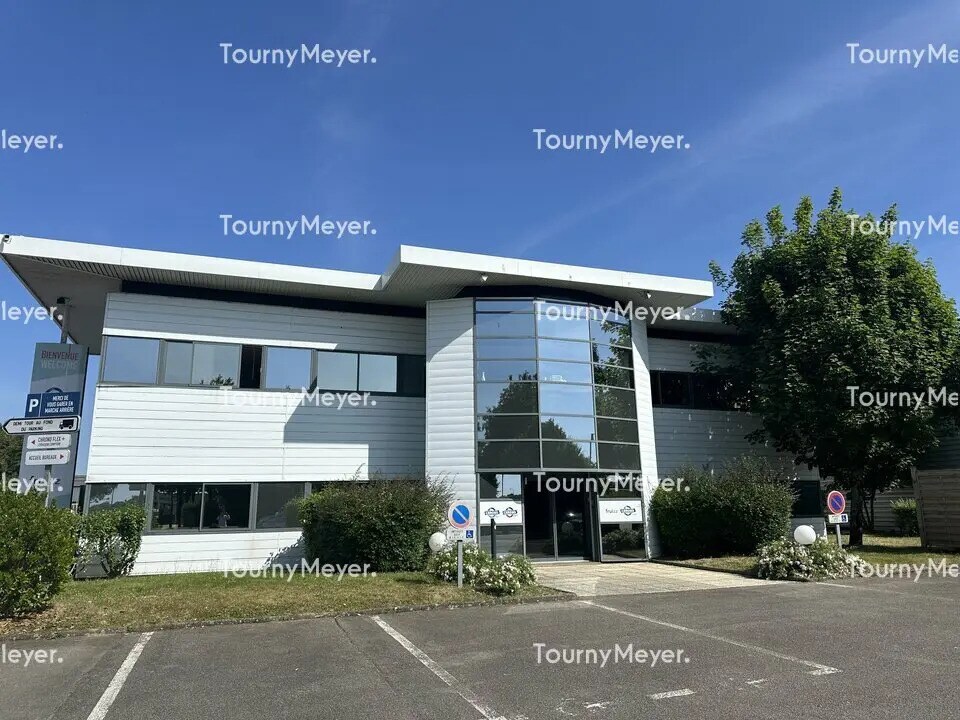 Flex in Saint-Herblain for sale Building Photo- Image 1 of 10