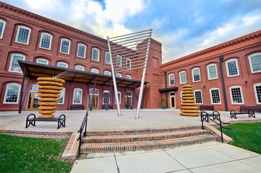 300 Chatham Ave, Rock Hill, SC for lease - Building Photo - Image 3 of 4