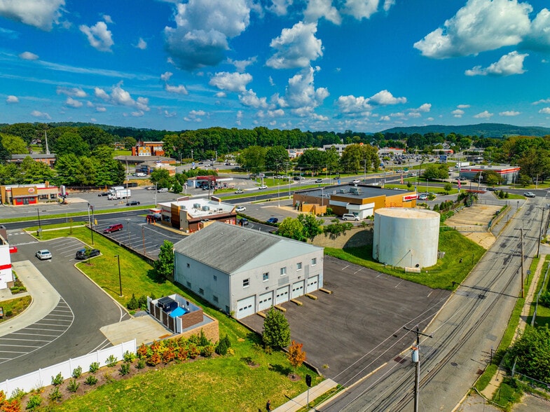 543 Marshall St, Phillipsburg, NJ for sale - Building Photo - Image 2 of 10