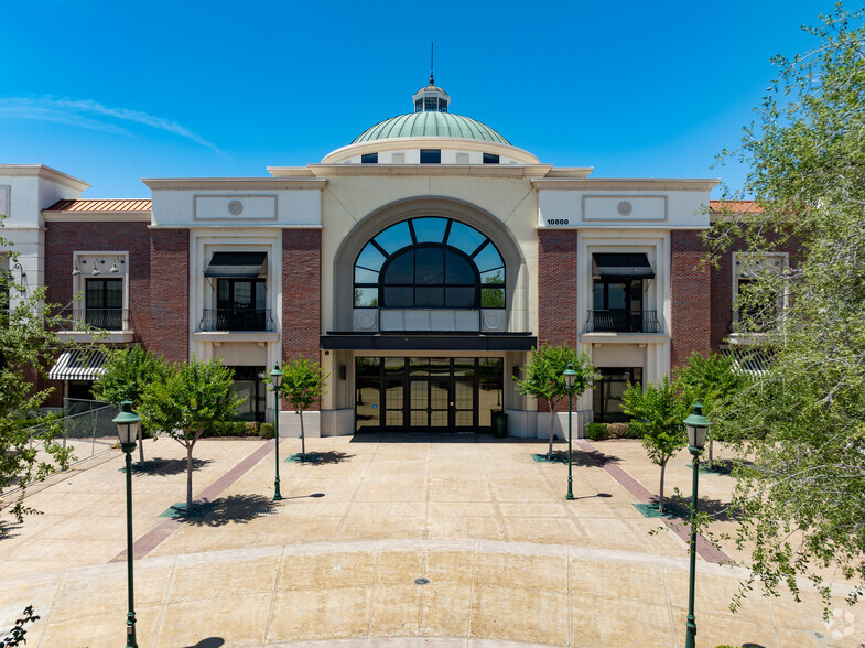 10800 Stockdale Hwy, Bakersfield, CA for lease - Building Photo - Image 2 of 17